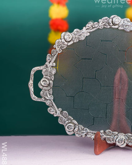White Metal Oval Tray - WL4886 White Metal
