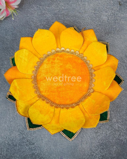 Velvet Lotus Base - Wl4174 Wedding Essentials