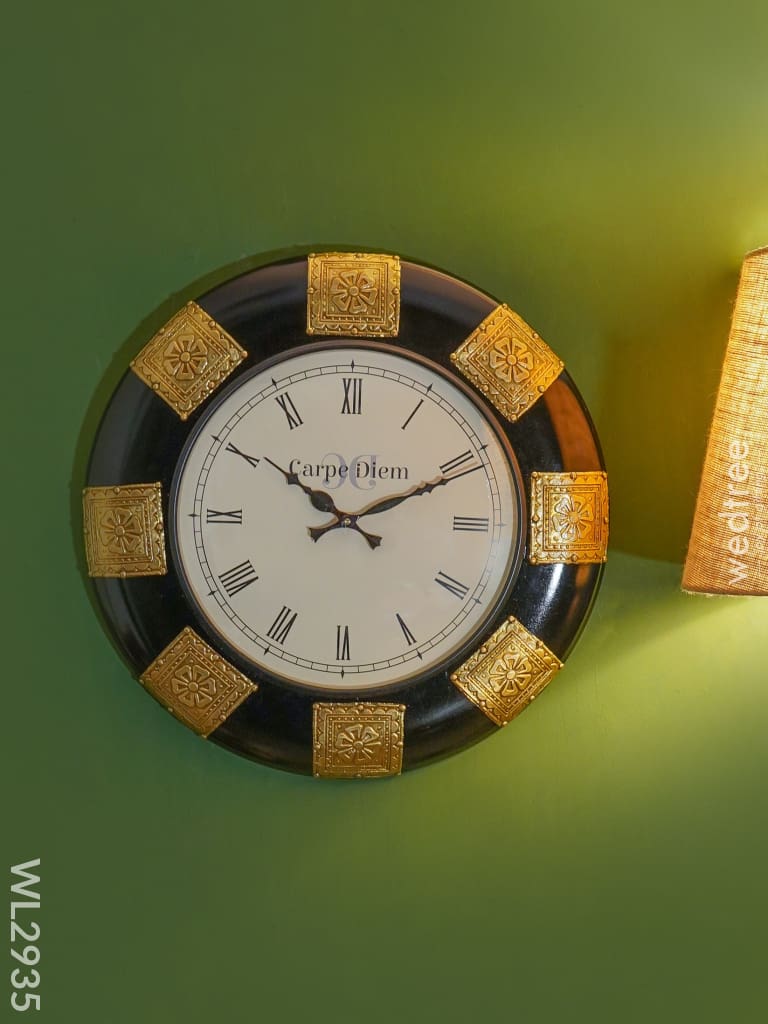 Wall Clock Polished Brass In Black Base - 18 Inch Wl2935 Clocks