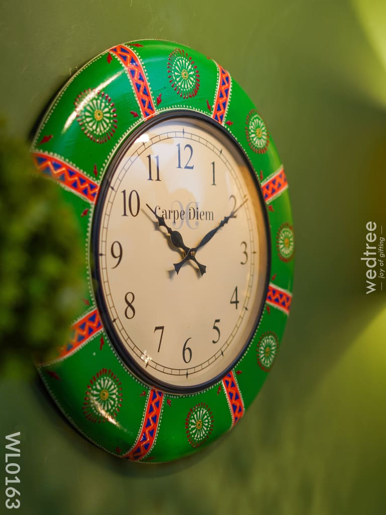Wall Clocks - Hand Painted With Green And Red Floral Design (18 Inch) Wl0163 Clocks