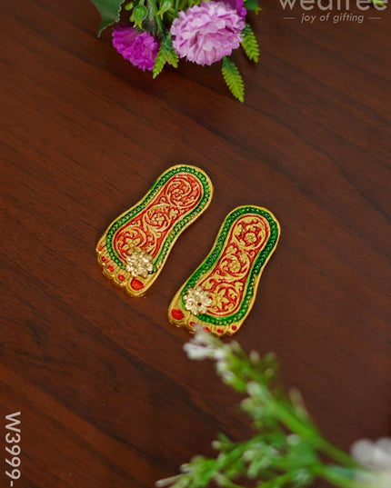 White Metal Meenakari Paduka - W3999 Divine Figurines