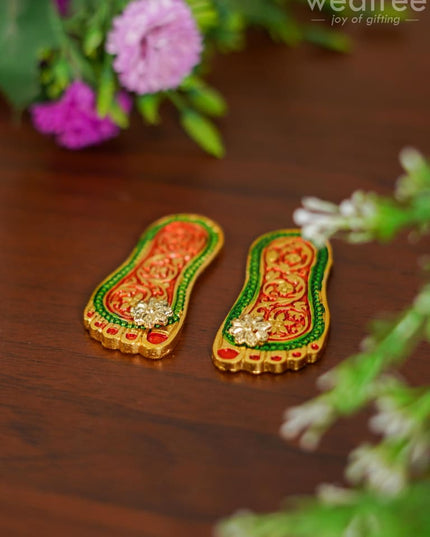 White Metal Meenakari Paduka - W3999 Divine Figurines