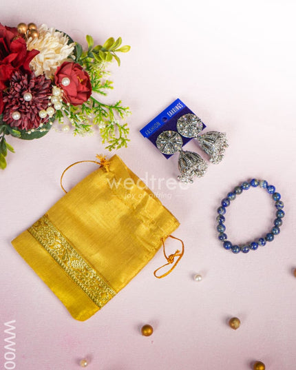 Women’s Day - Hamper Box with Earrings & Crystal Bracelet - WW004 Hampers