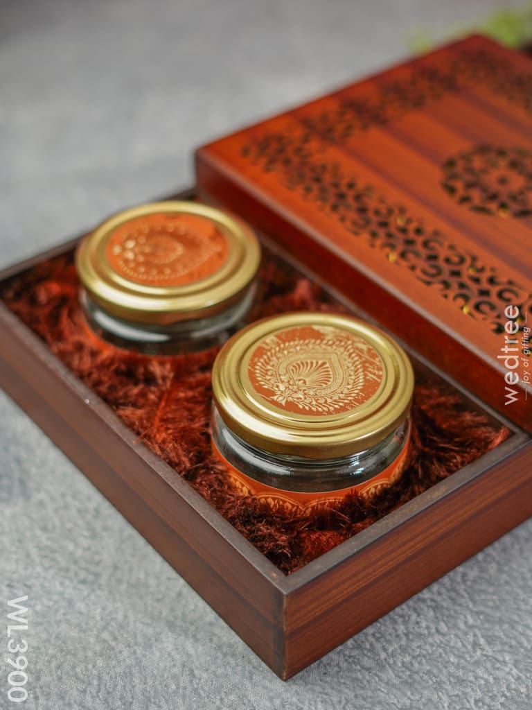 Wooden Dry Fruit Box With 4 Jars - Wl3900