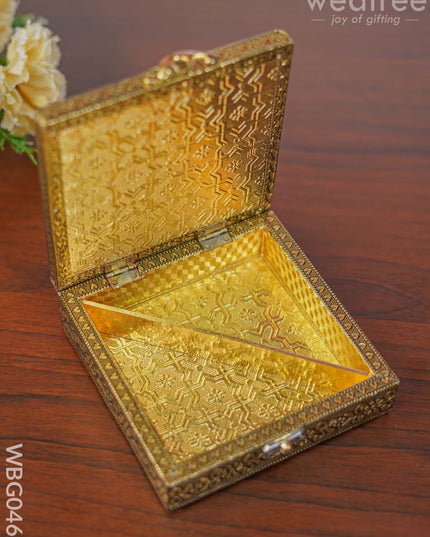 Wooden Dry Fruit Box With Oxidized Finish - Flower (6X6) Wbg0467