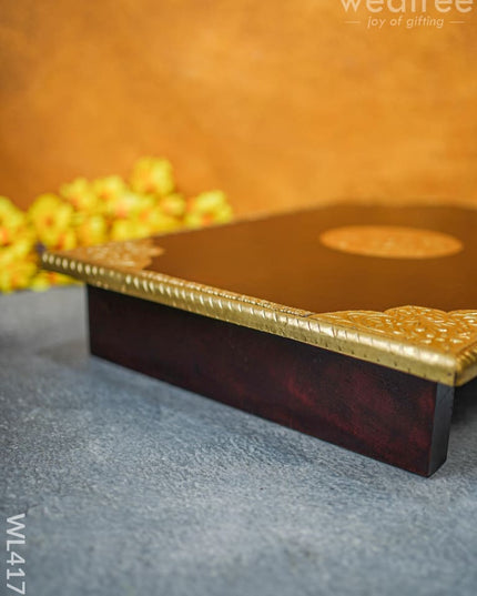 Wooden Manai With Brass Finish(20 X 15) - Wl4173
